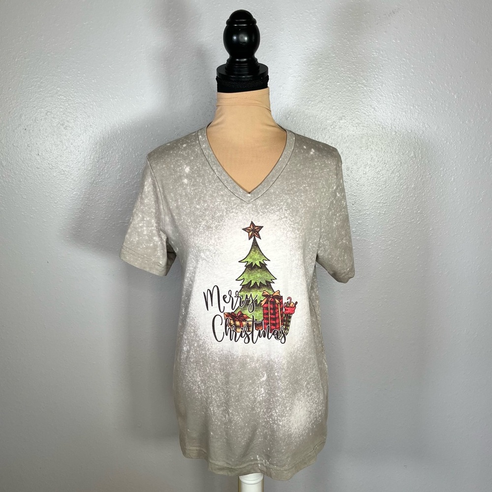 Merry christmas holiday festive bleach wash graphic tee M winter casual comfy